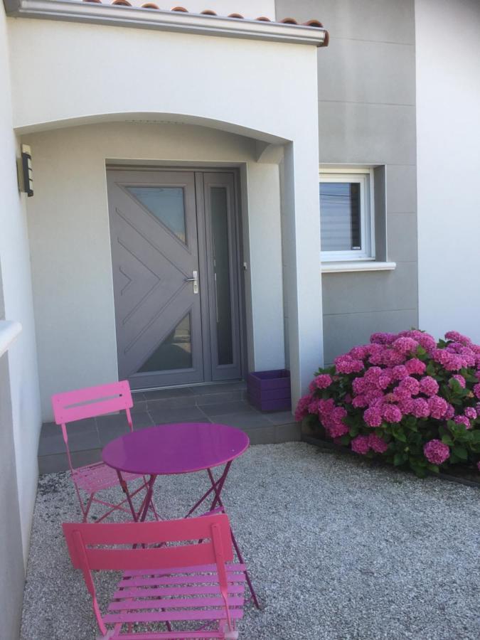 Chambre Les Hortensias Challans Exteriör bild